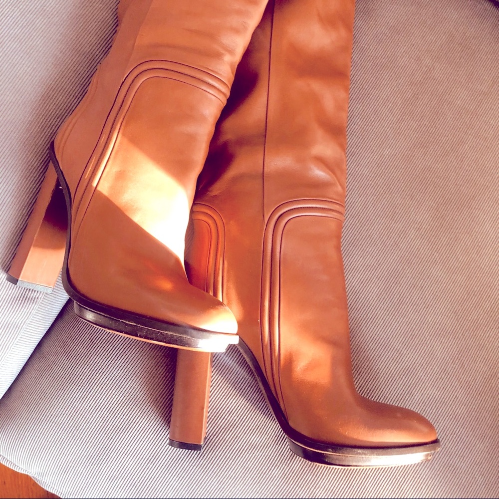 COPY - GUCCI STUNNING LEATHER KNEE BOOTS